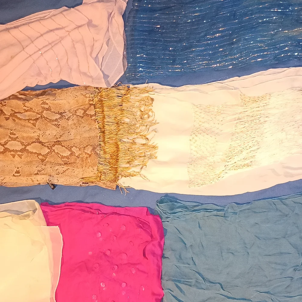 Colorful Assorted Scarves Collection - Picture 5 of 6